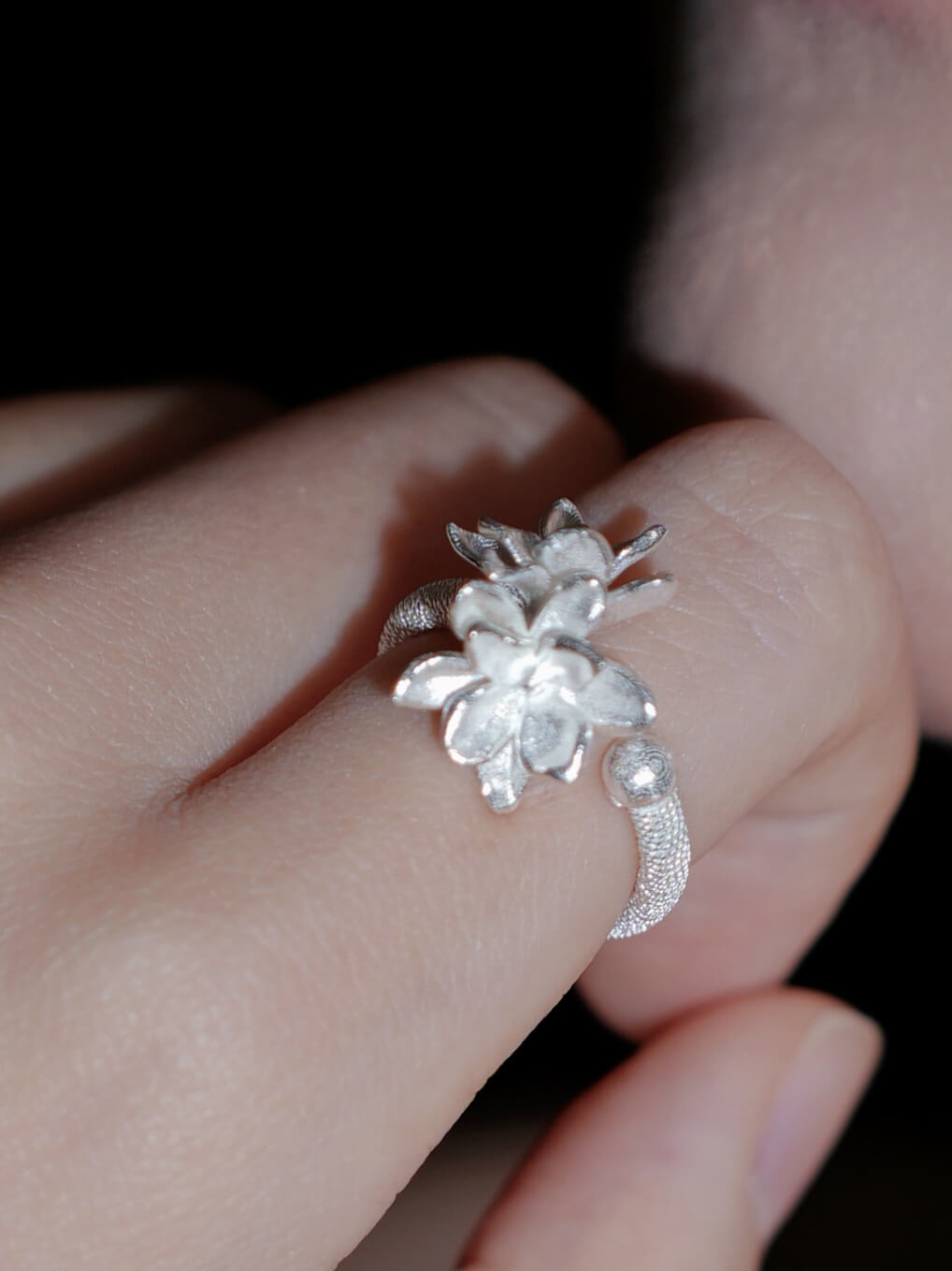 Single Magnolia Bloom Filigree Ring