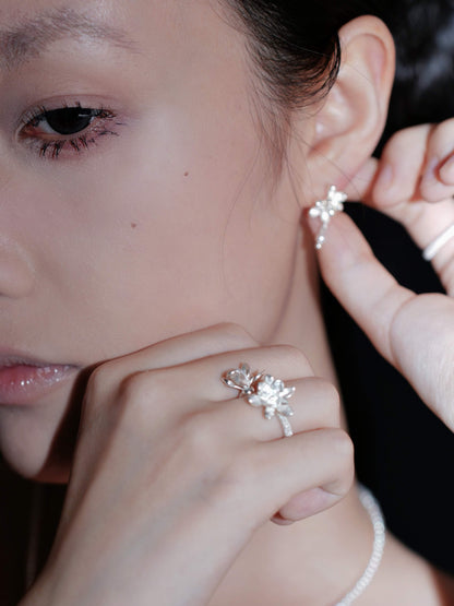 Single Magnolia Bloom Filigree Ring