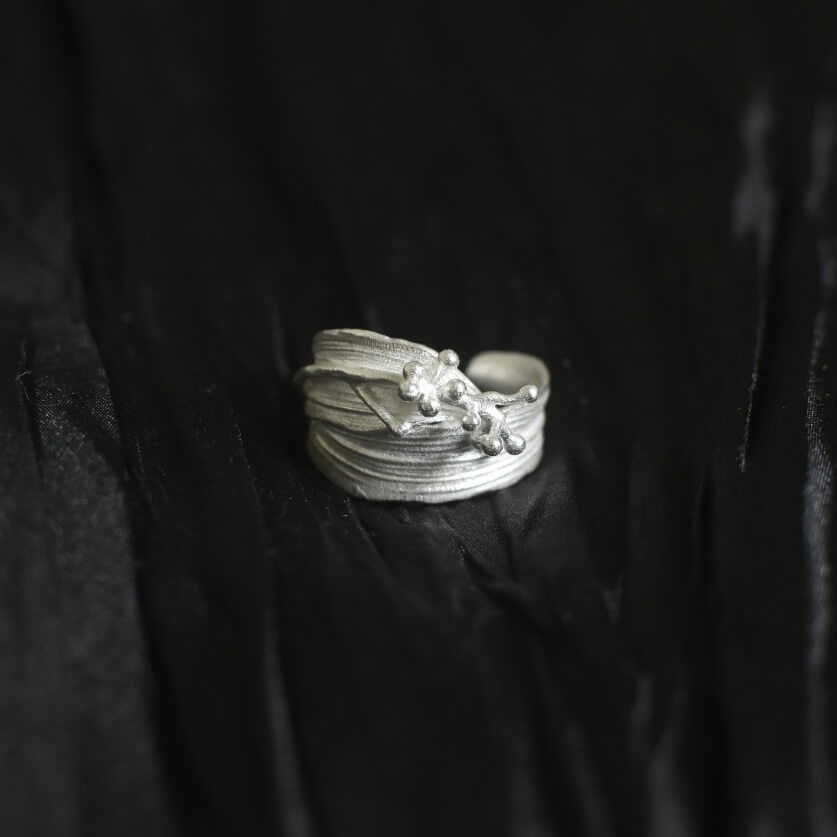 Leaves & Fruits Filigree Ring